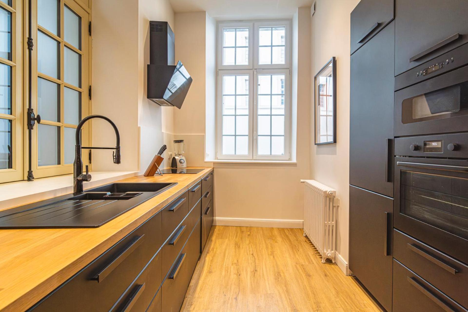Mm Suites Loft Cathedrale Reims Exterior photo